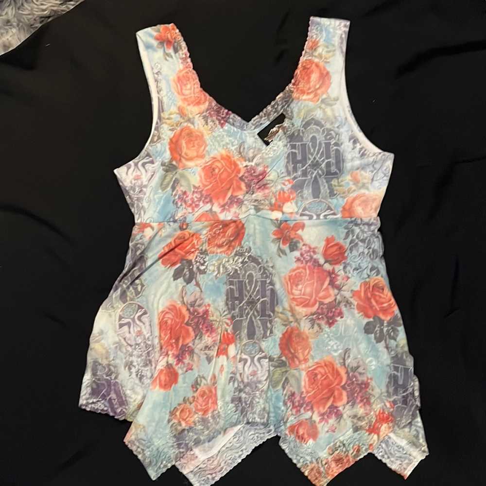 Harley Davidson rose tank top.